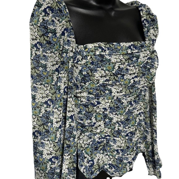 ASTR The Label Tonina Top Puff Sleeve Ruched Bodice in Blue Green Floral Size S - Picture 3 of 7